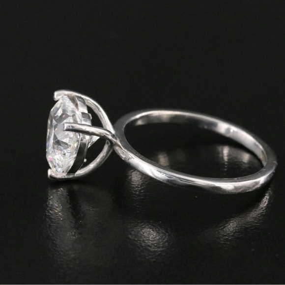 14K 3.04 CT Heart Solitaire Ring with Lab Grown IGI Report